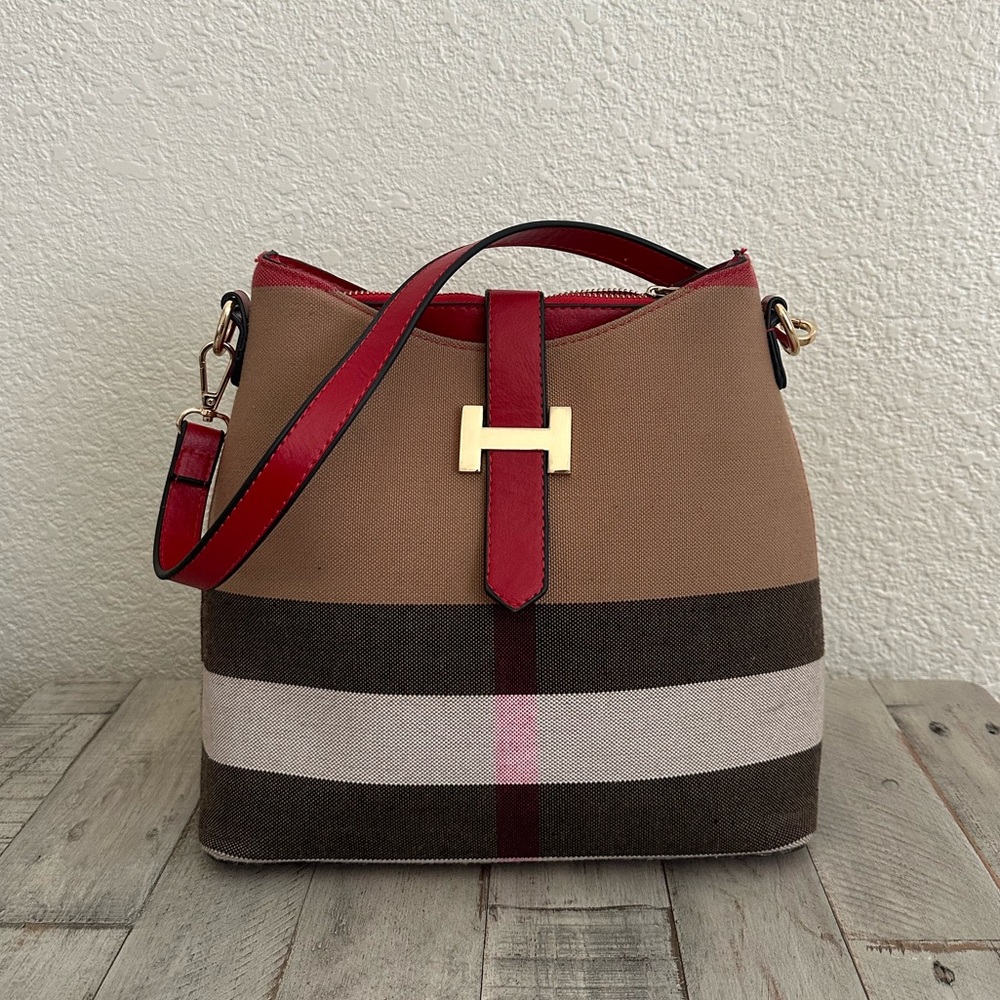 Canvas crossbody bag